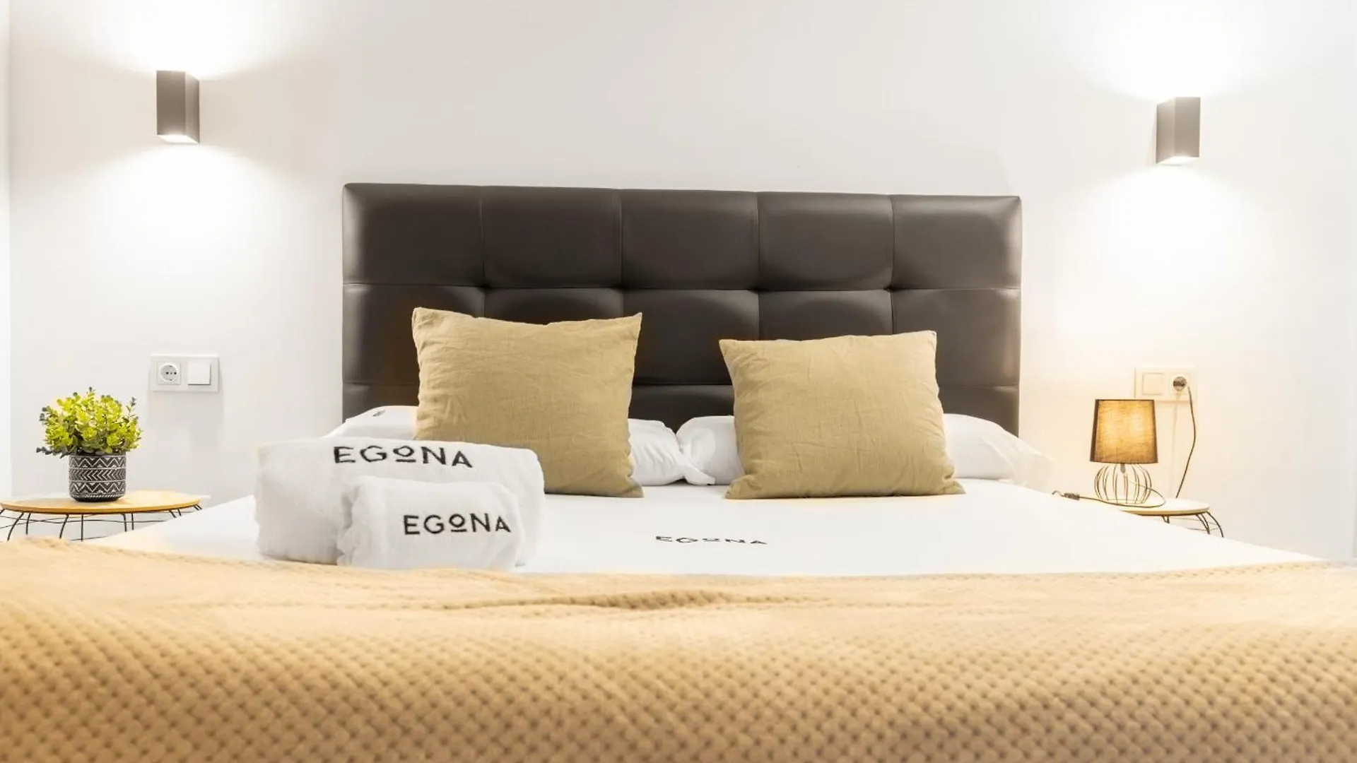Egona -Apartamentos Itxaropena Zarautz 0*,  España